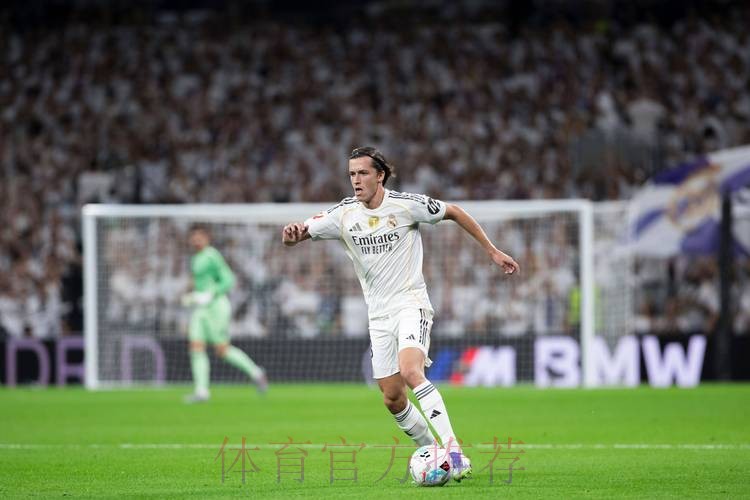 西媒:A费转会谈判无进展 皇马考虑格里马尔多 西媒:A费转会谈判无进展 皇马考虑格里马尔多